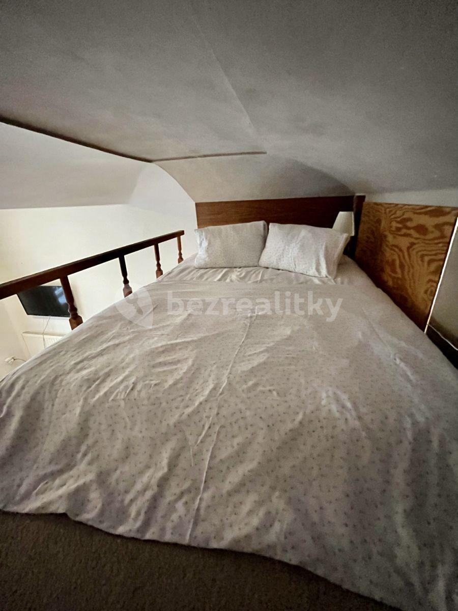 Pronájem bytu  25 m², Magistrů, Praha, Praha