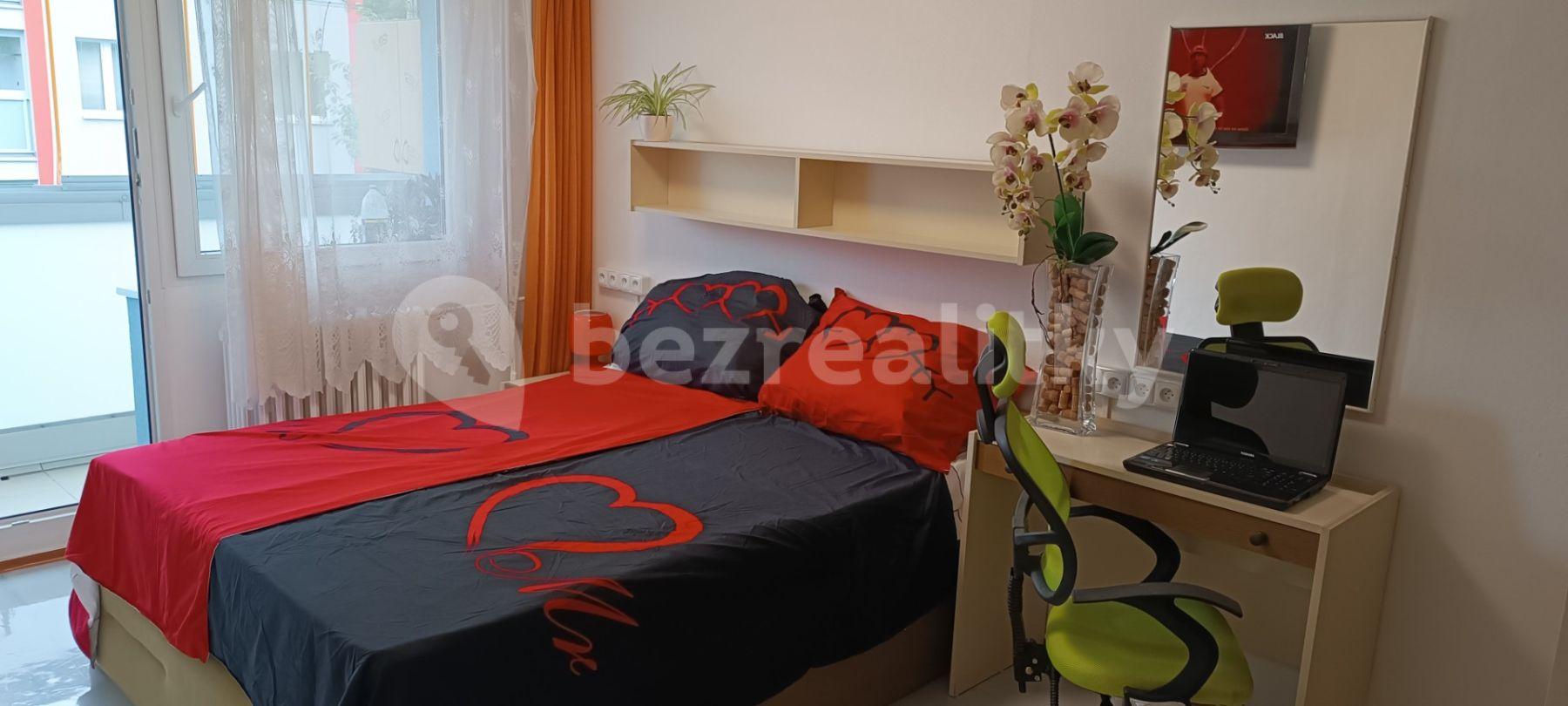 Pronájem bytu 3+kk 65 m², Odlehlá, Praha, Praha