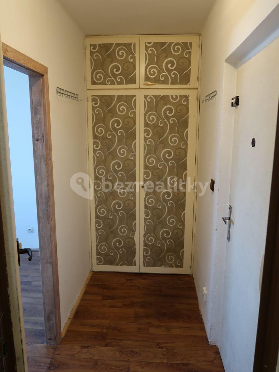 Pronájem bytu 2+kk 34 m², Veverkova, Hradec Králové, Královéhradecký kraj