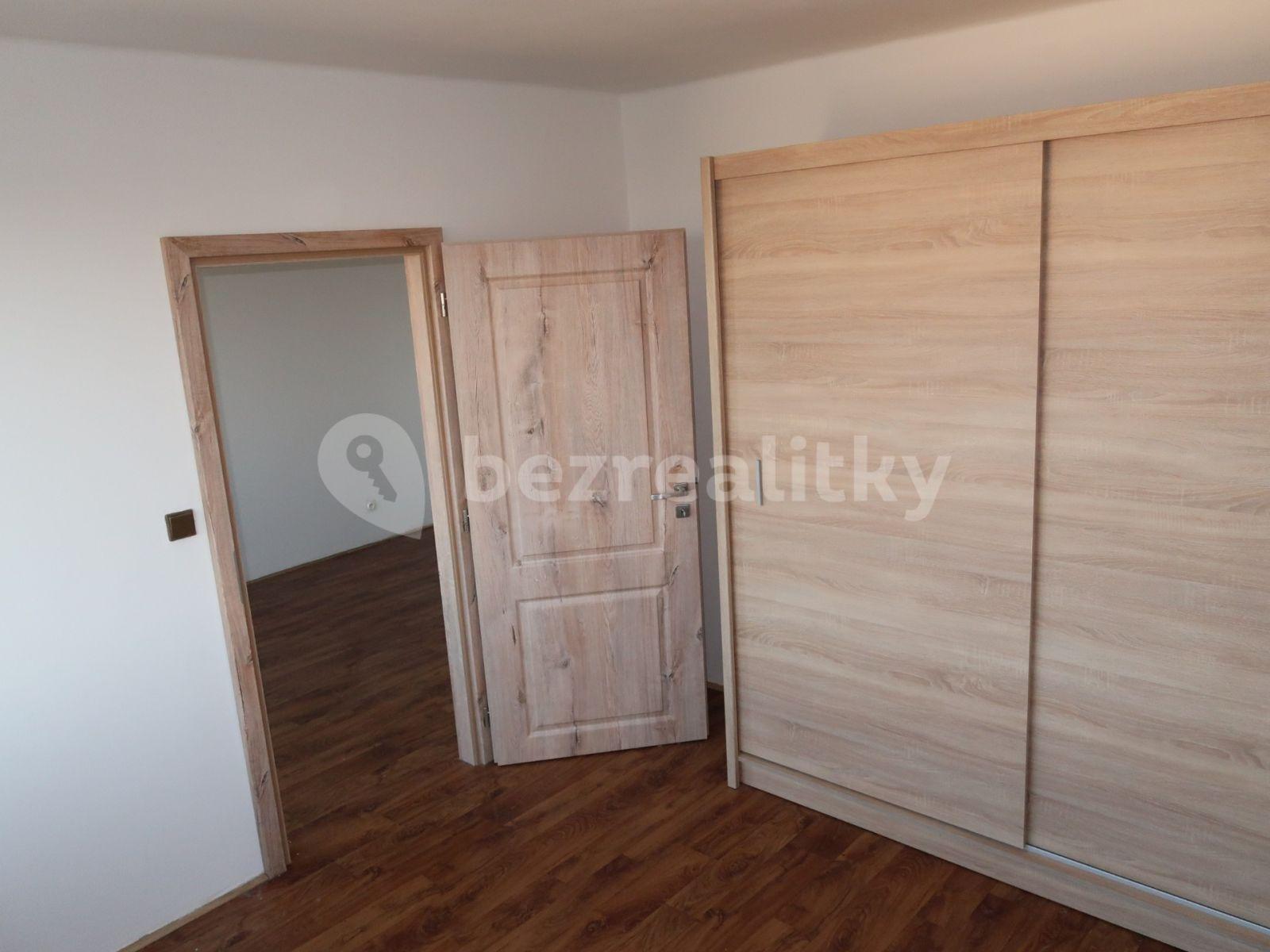 Pronájem bytu 2+kk 34 m², Veverkova, Hradec Králové, Královéhradecký kraj