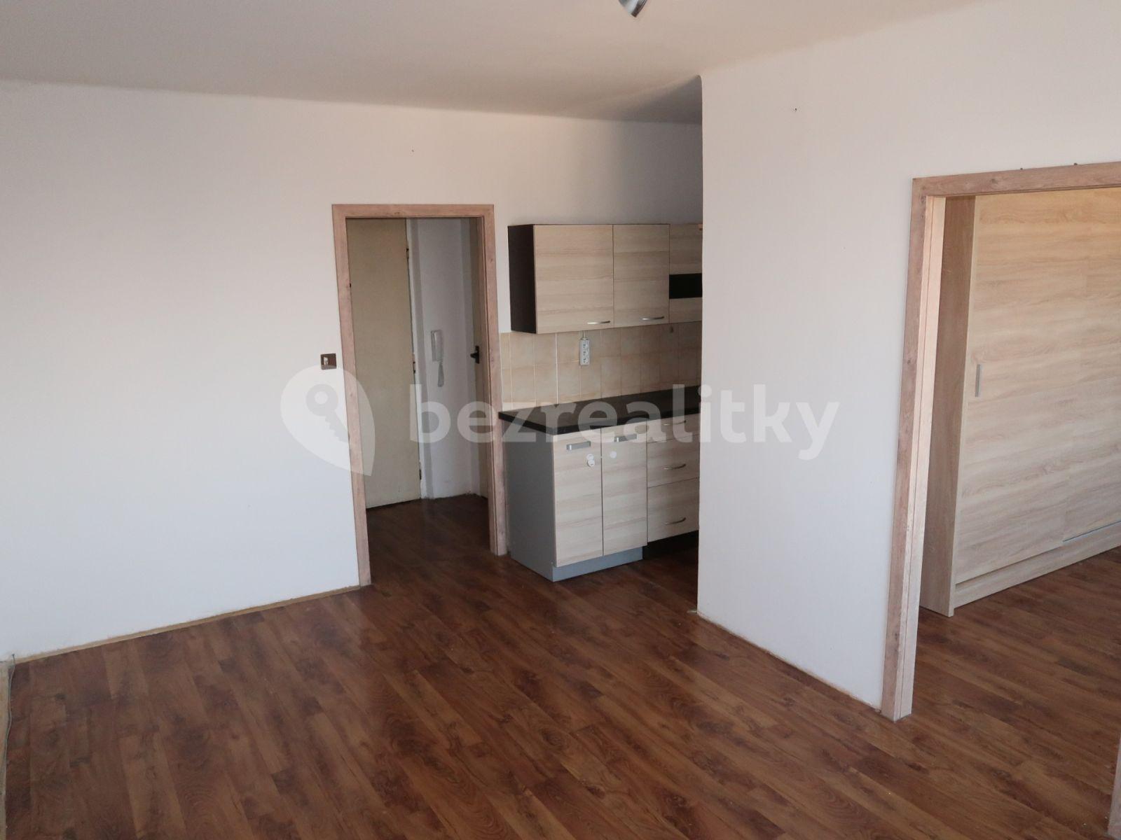 Pronájem bytu 2+kk 34 m², Veverkova, Hradec Králové, Královéhradecký kraj