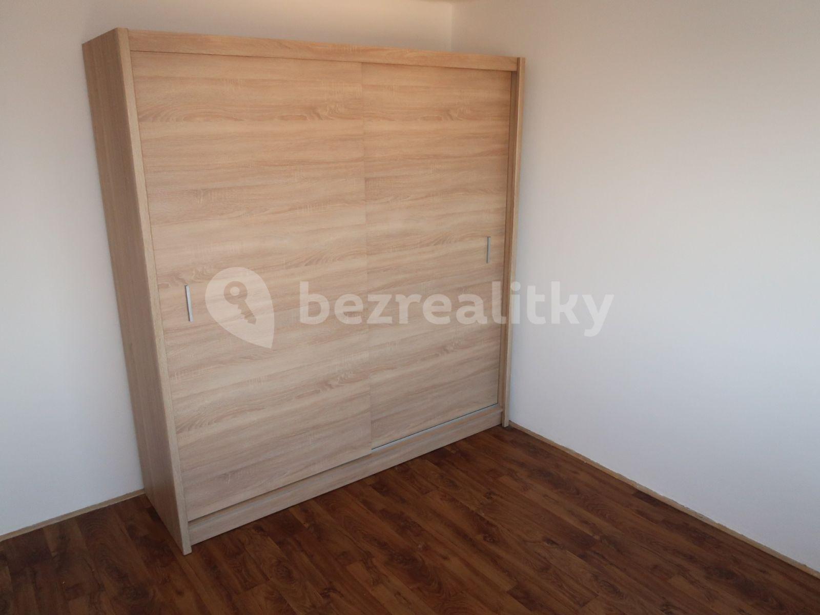 Pronájem bytu 2+kk 34 m², Veverkova, Hradec Králové, Královéhradecký kraj