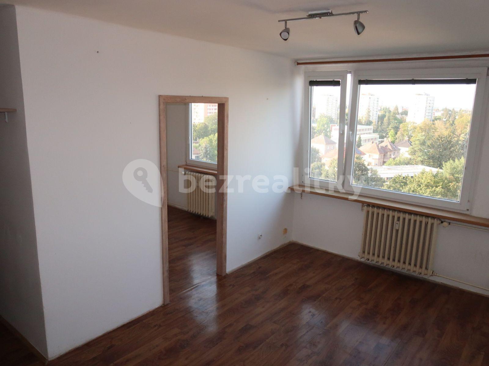 Pronájem bytu 2+kk 34 m², Veverkova, Hradec Králové, Královéhradecký kraj