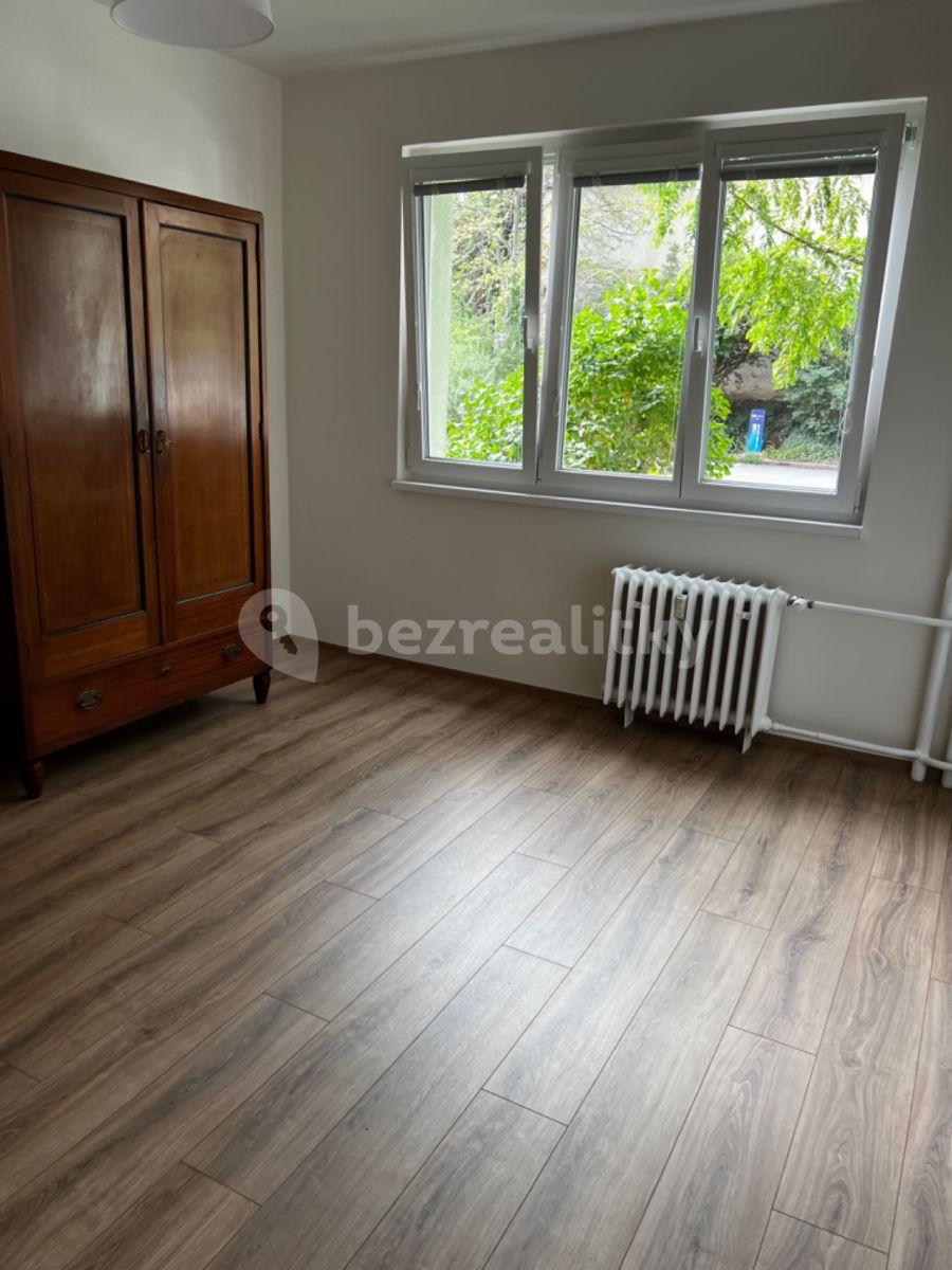 Prodej bytu 3+1 70 m², Práčská, Praha, Praha