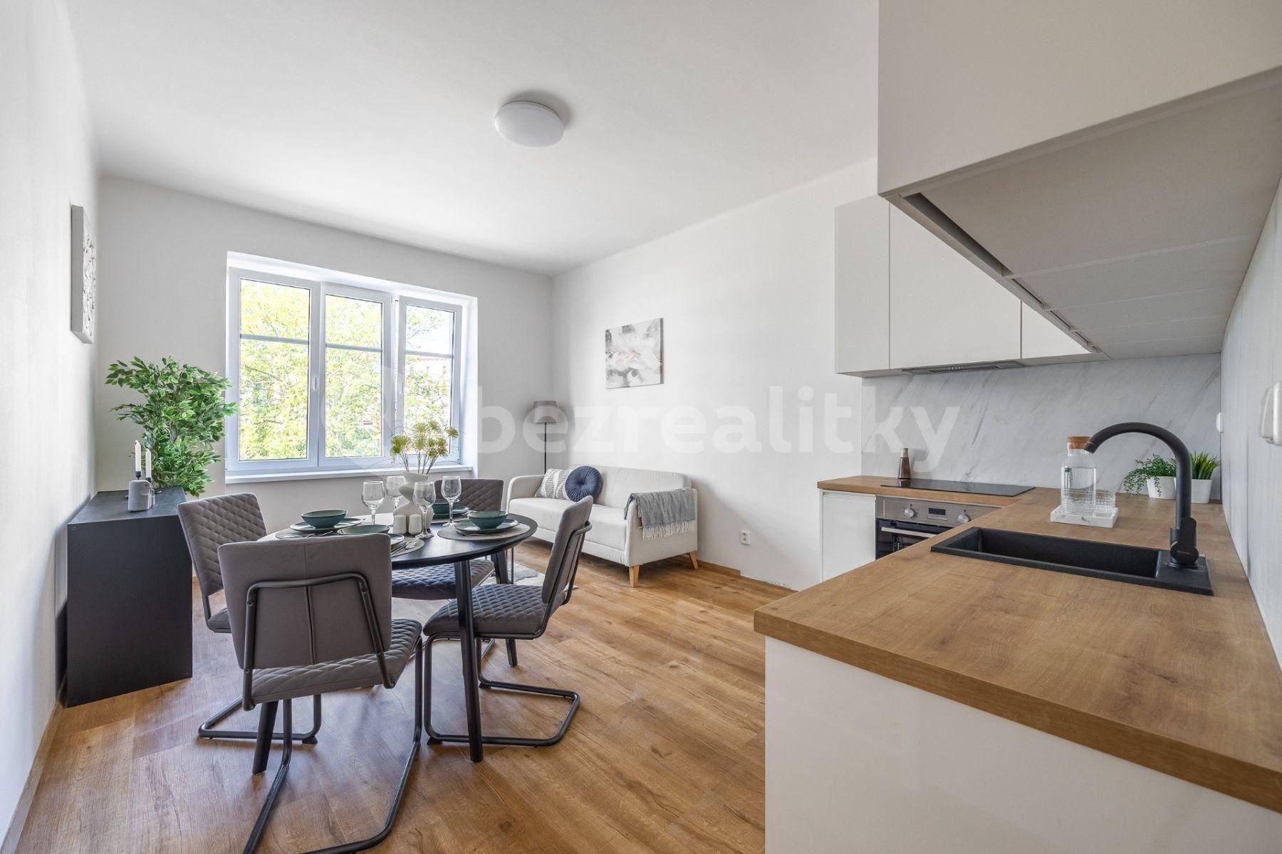 Prodej bytu 3+kk 68 m², Stehlíkova, Slaný, Středočeský kraj