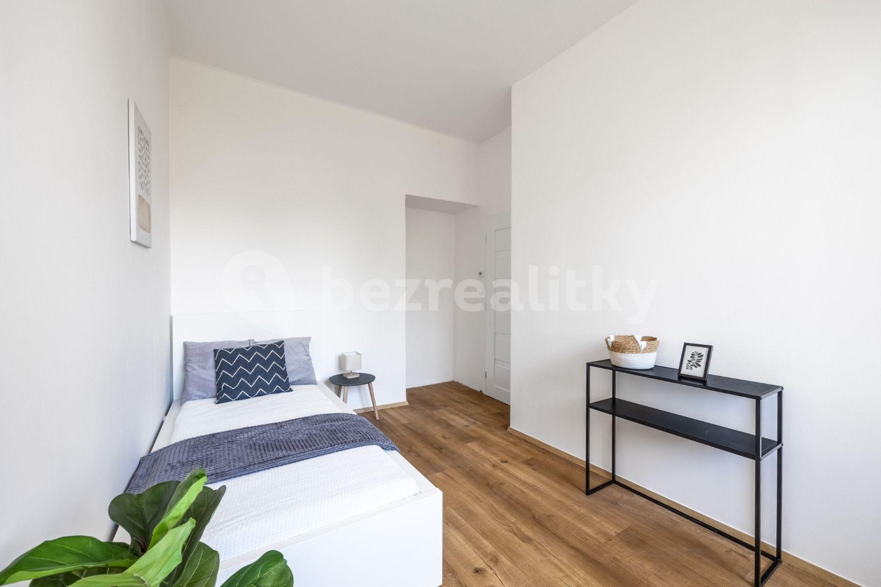 Prodej bytu 3+kk 68 m², Stehlíkova, Slaný, Středočeský kraj