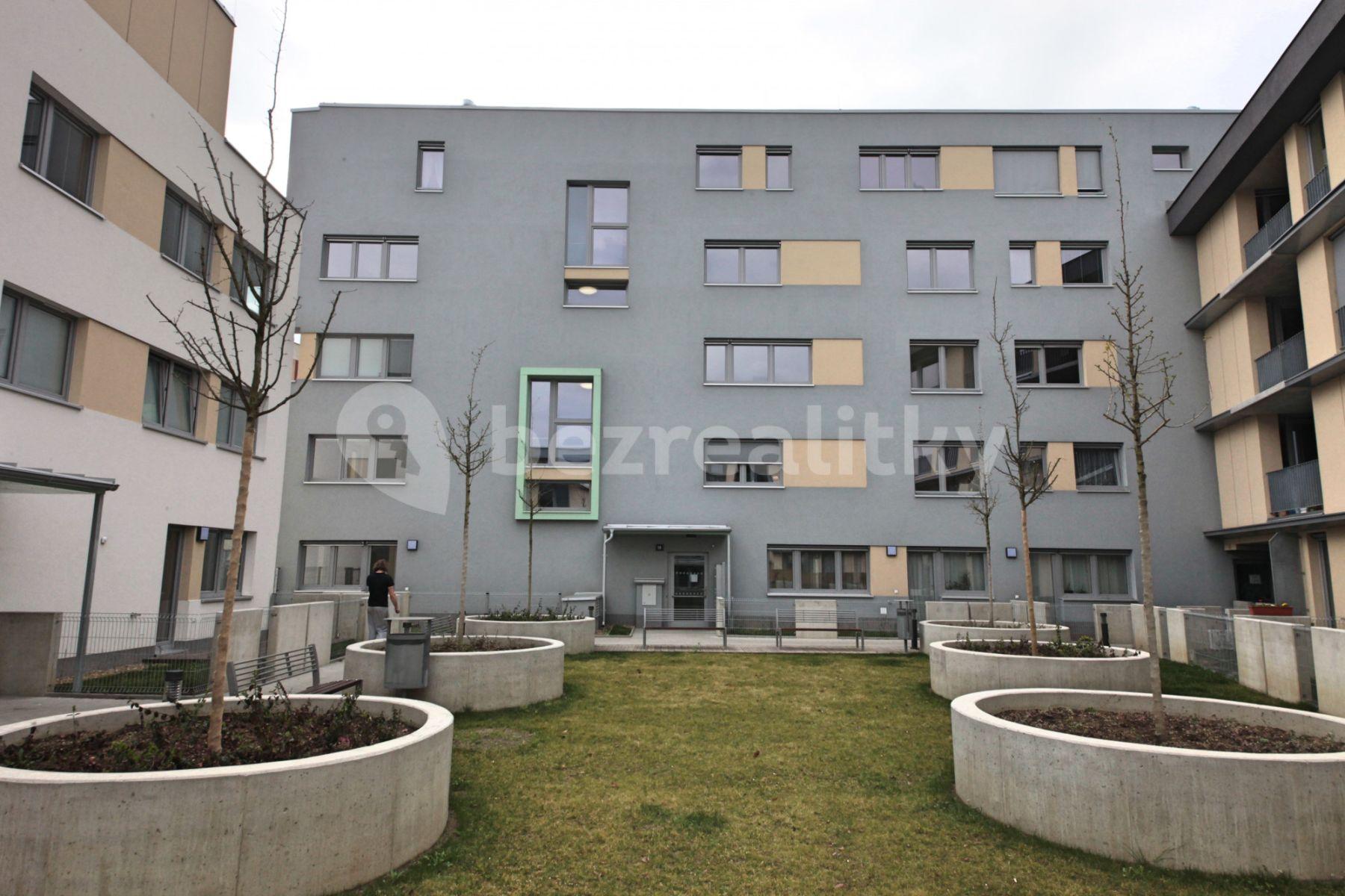 Pronájem bytu 3+1 85 m², Olgy Havlové, Praha, Praha