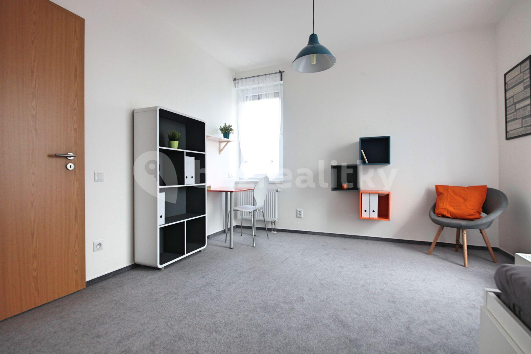 Pronájem bytu 3+1 85 m², Olgy Havlové, Praha, Praha