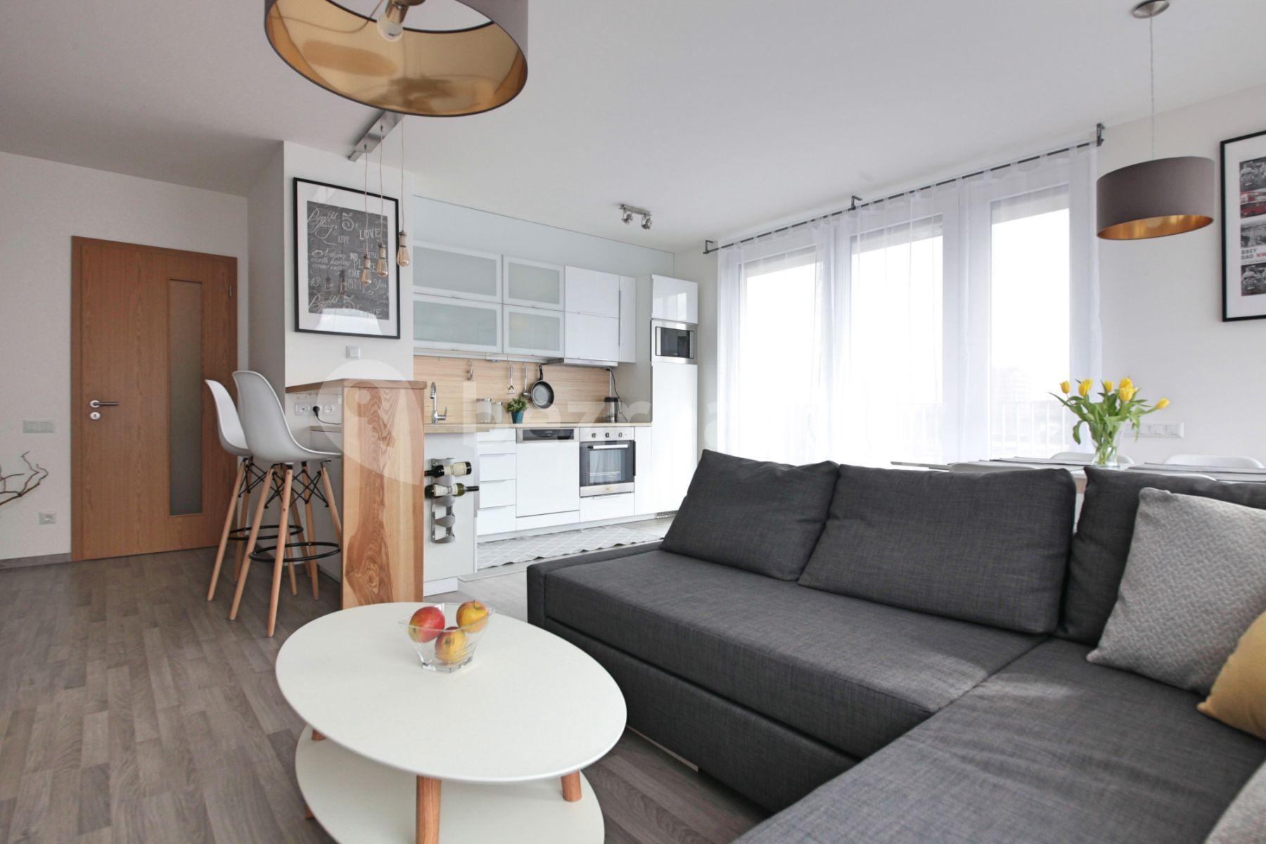 Pronájem bytu 3+1 85 m², Olgy Havlové, Praha, Praha