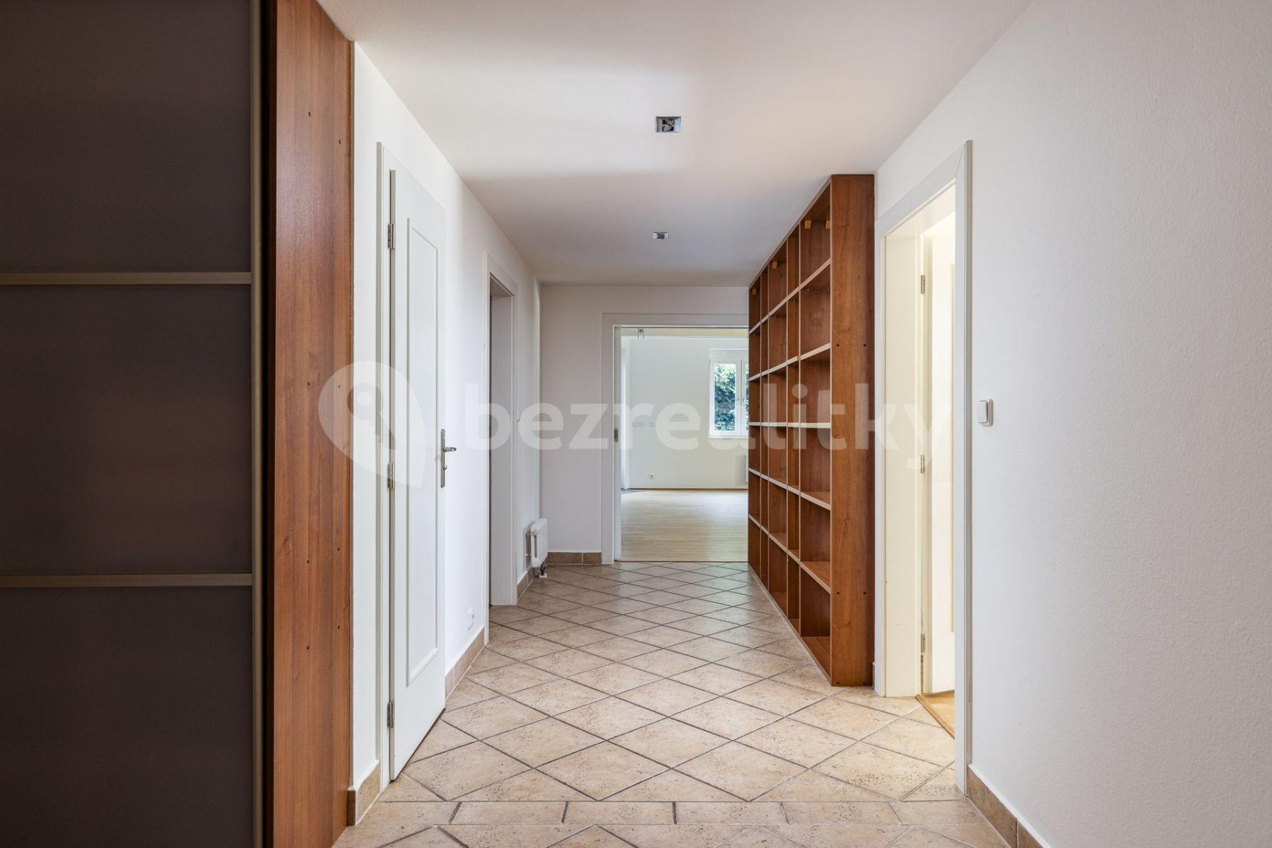 Pronájem bytu 4+kk 142 m², U kříže, Praha, Praha