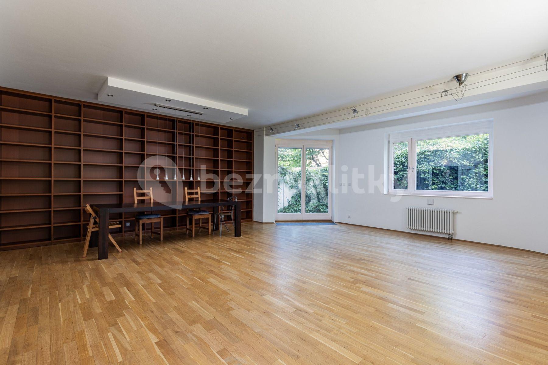 Pronájem bytu 4+kk 142 m², U kříže, Praha, Praha