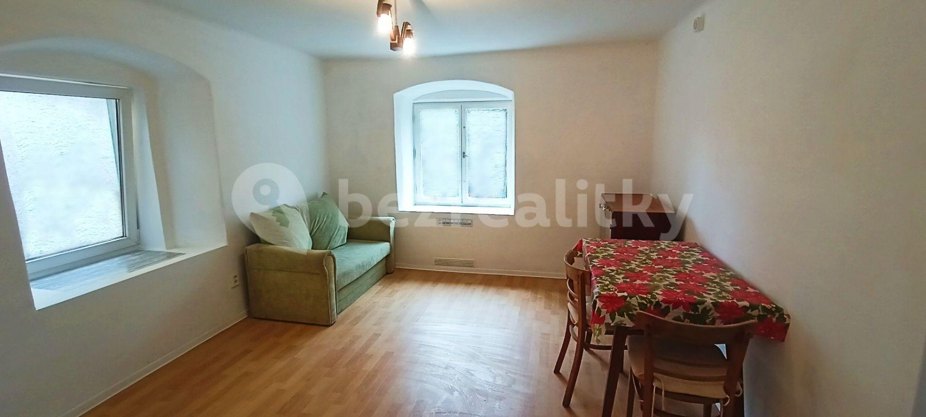 Pronájem bytu 2+kk 36 m², U Koruny, Kutná Hora, Středočeský kraj