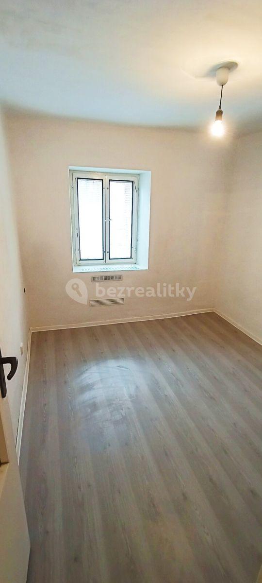 Pronájem bytu 2+kk 36 m², U Koruny, Kutná Hora, Středočeský kraj