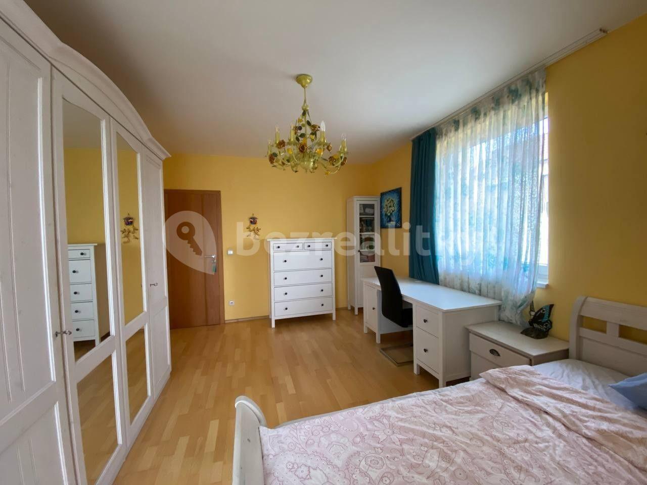 Prodej domu 156 m², pozemek 613 m², Pod Školou, Líbeznice, Středočeský kraj