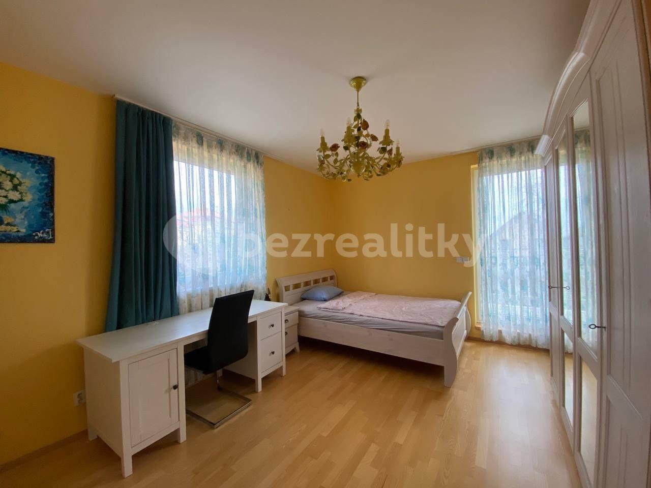 Prodej domu 156 m², pozemek 613 m², Pod Školou, Líbeznice, Středočeský kraj