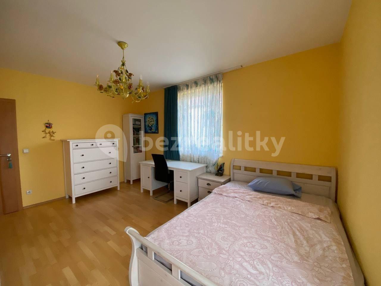 Prodej domu 156 m², pozemek 613 m², Pod Školou, Líbeznice, Středočeský kraj