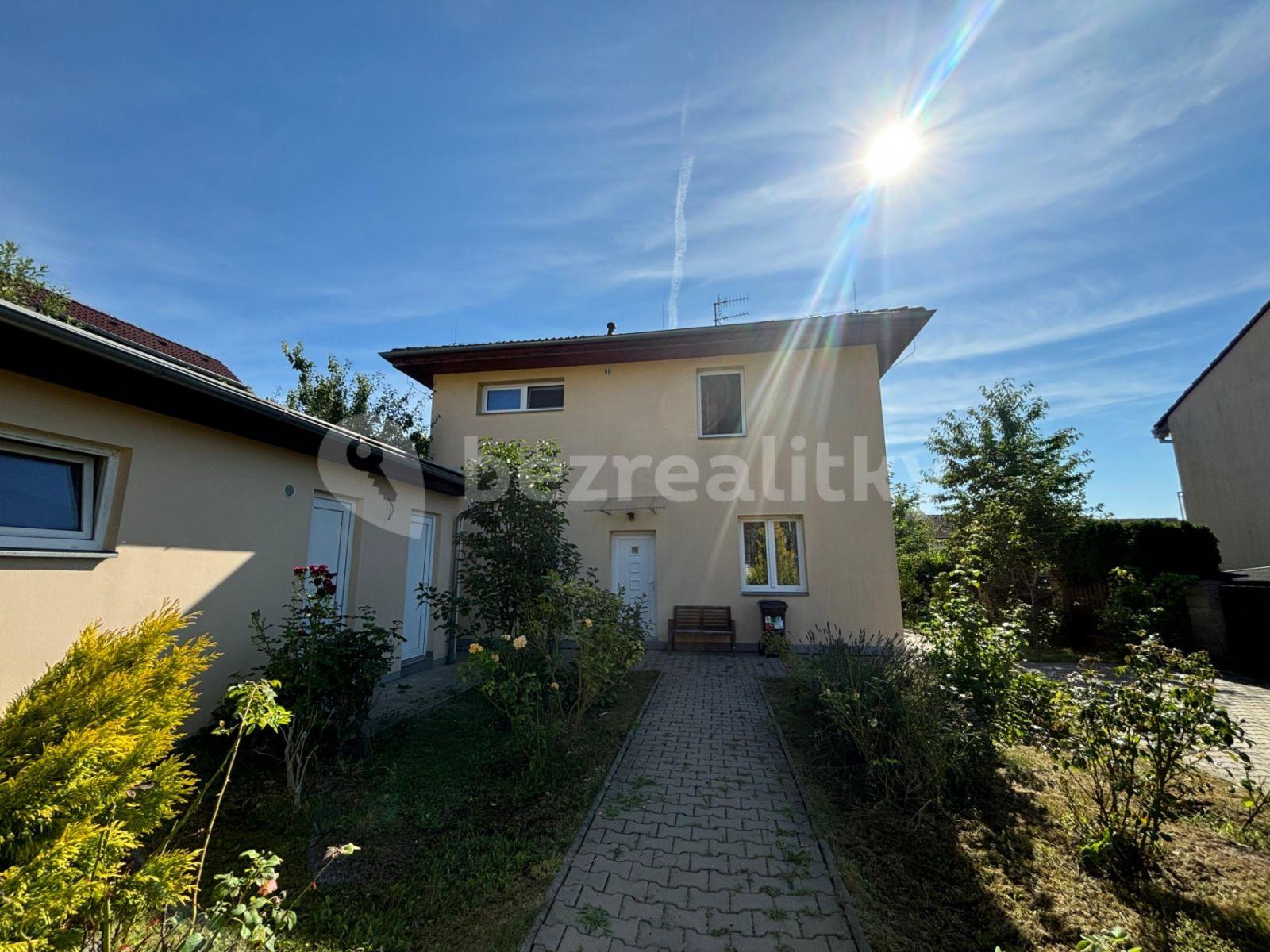 Prodej domu 156 m², pozemek 613 m², Pod Školou, Líbeznice, Středočeský kraj