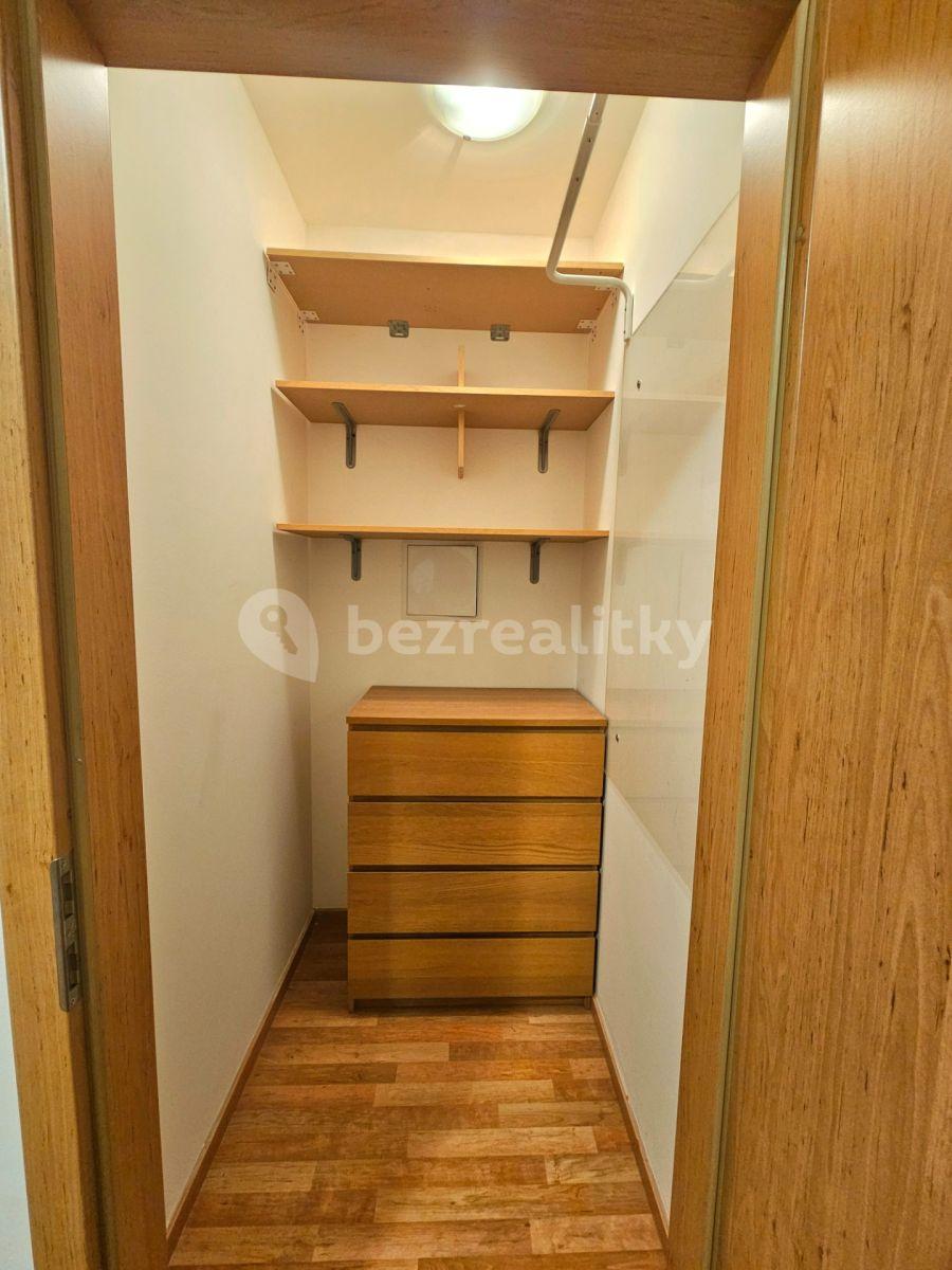 Pronájem bytu 2+kk 58 m², Počernická, Praha, Praha