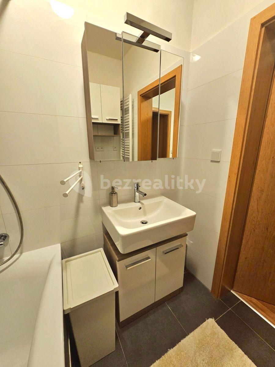 Pronájem bytu 2+kk 58 m², Počernická, Praha, Praha