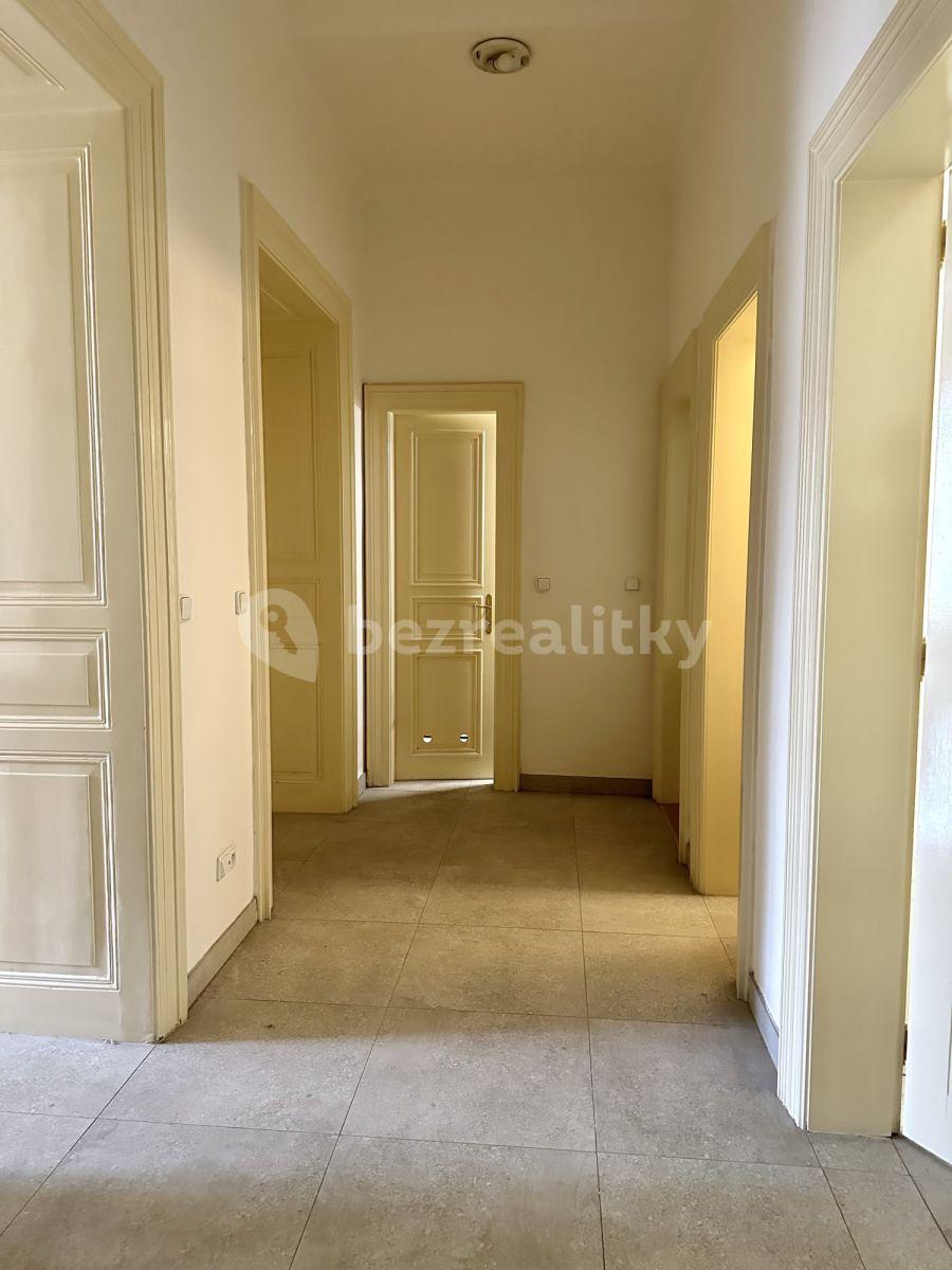 Pronájem bytu 1+1 96 m², Křižíkova, Praha, Praha