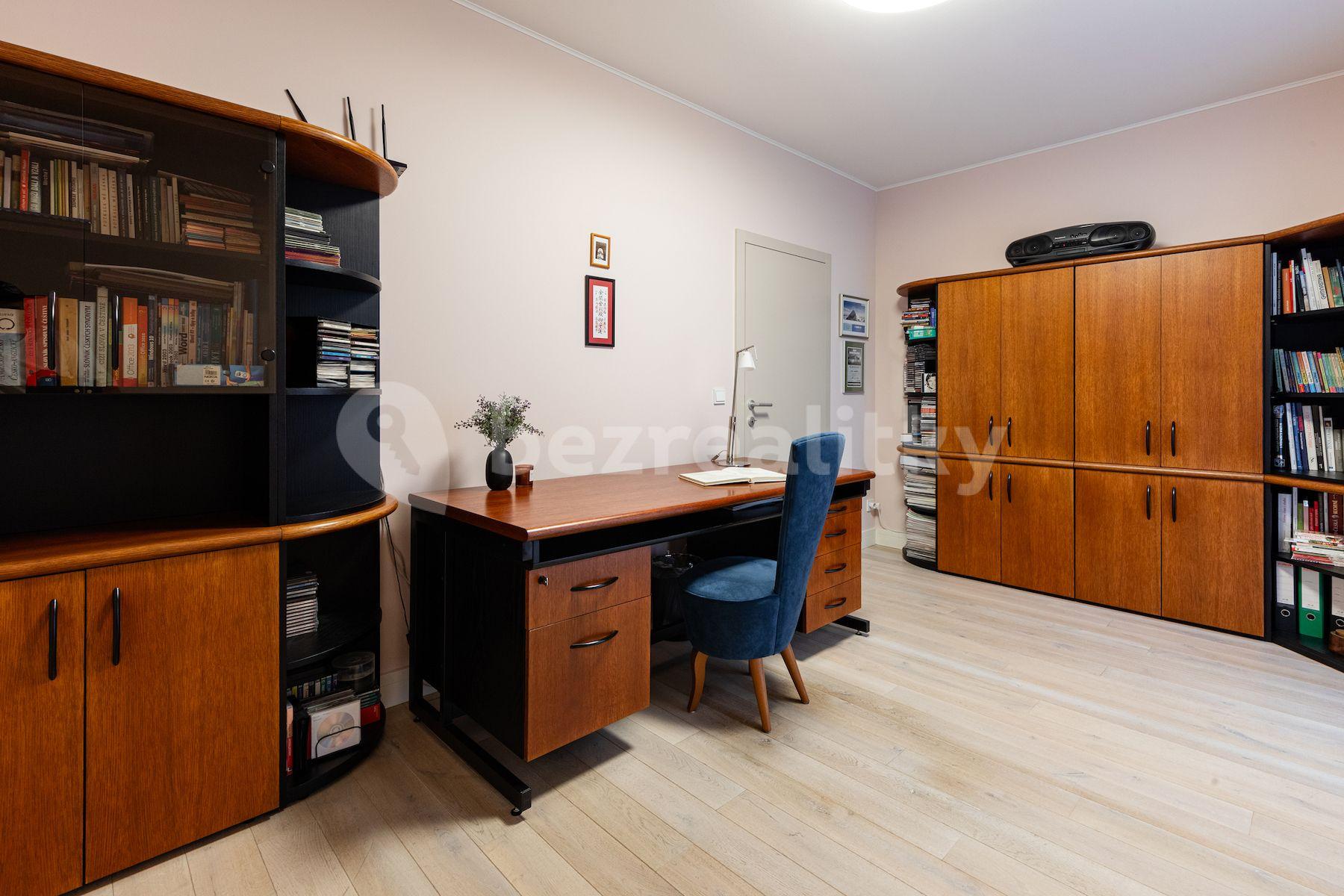 Prodej bytu 4+kk 112 m², Mezilehlá, Praha, Praha