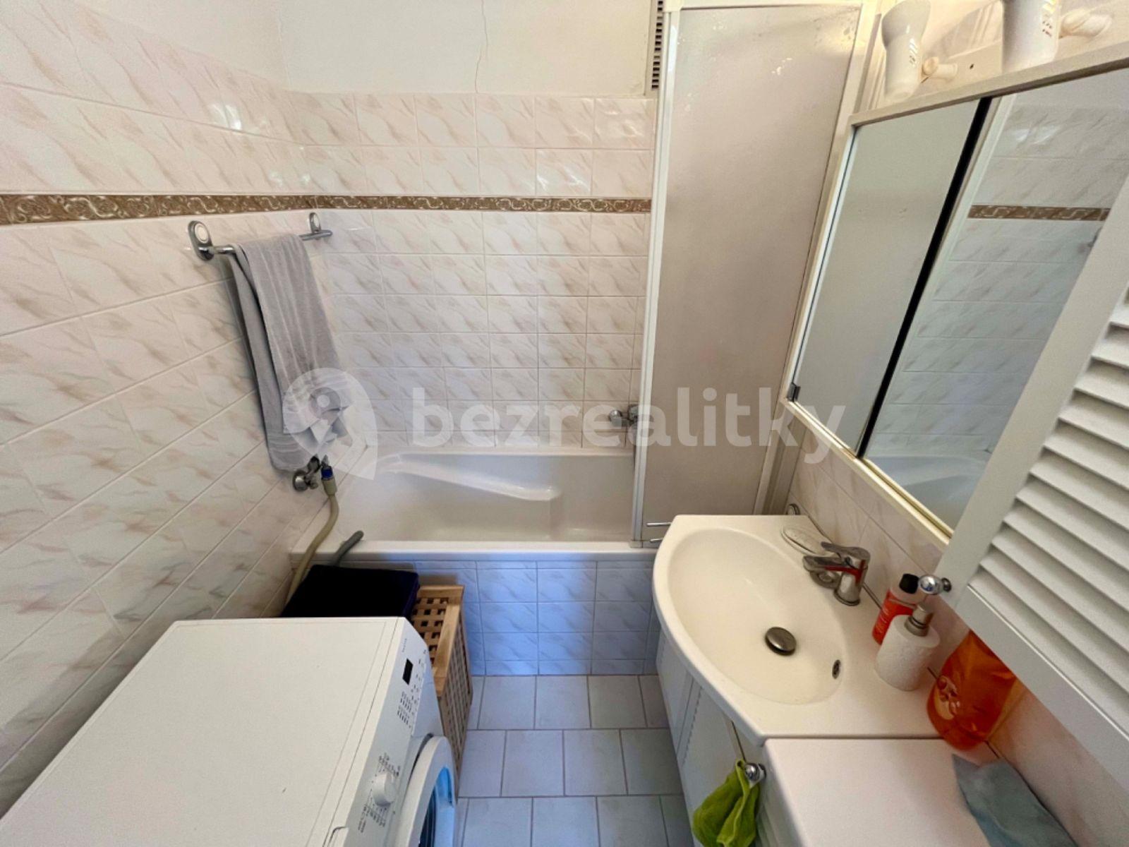 Pronájem bytu 3+1 79 m², Na Groši, Praha, Praha