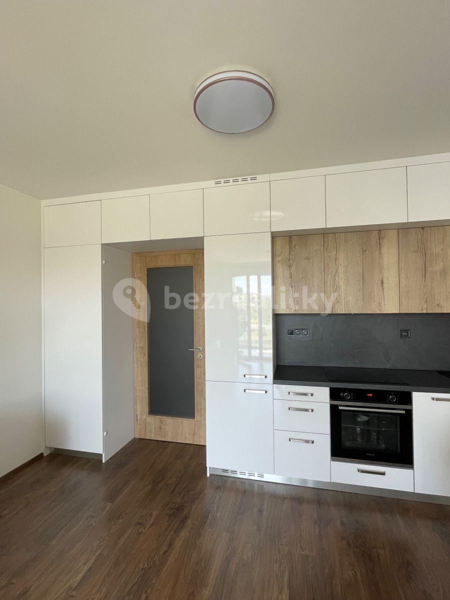 Prodej bytu 1+kk 47 m², Ivana Hlinky, Praha, Praha