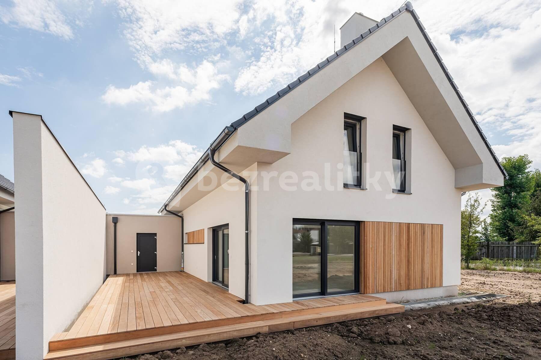 Prodej domu 212 m², pozemek 610 m², Všestudy, Středočeský kraj