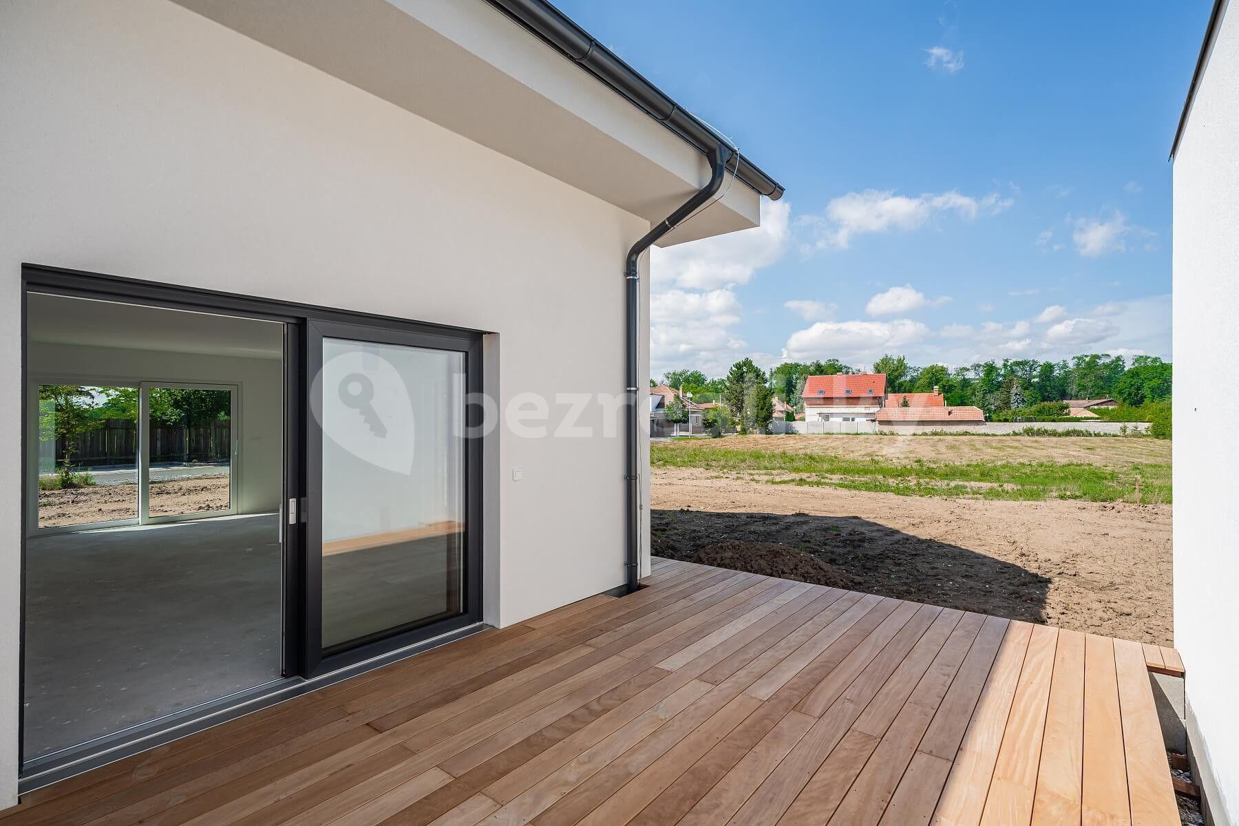 Prodej domu 212 m², pozemek 610 m², Všestudy, Středočeský kraj