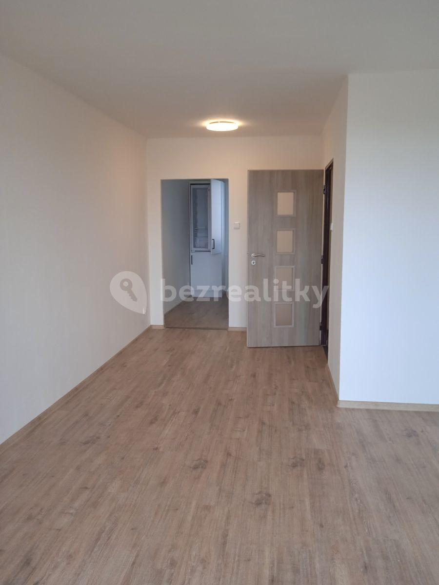 Pronájem bytu 2+1 52 m², 5. května, Pelhřimov, Kraj Vysočina