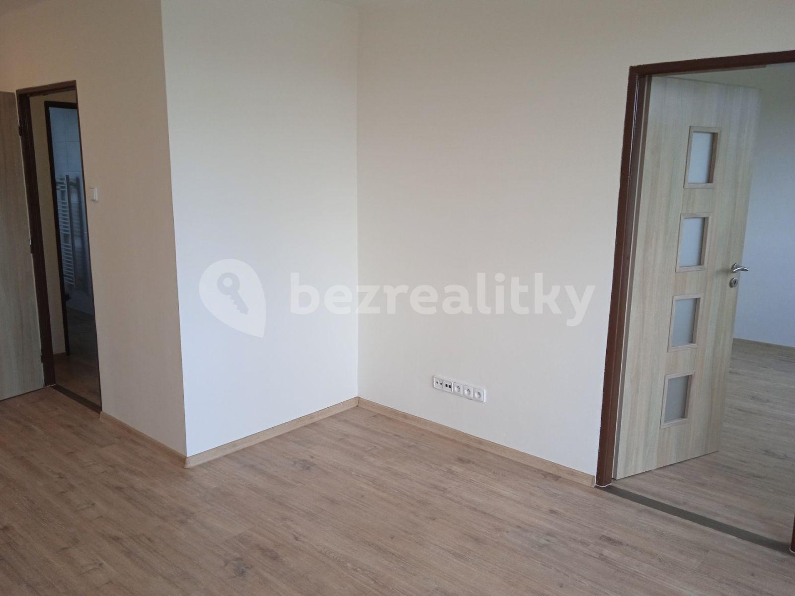 Pronájem bytu 2+1 52 m², 5. května, Pelhřimov, Kraj Vysočina