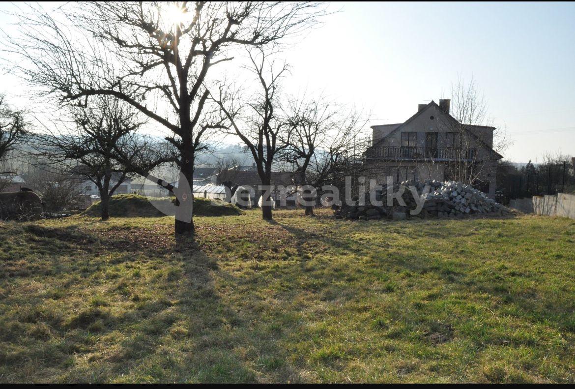 Prodej pozemku 1.040 m², Nový Knín, Středočeský kraj