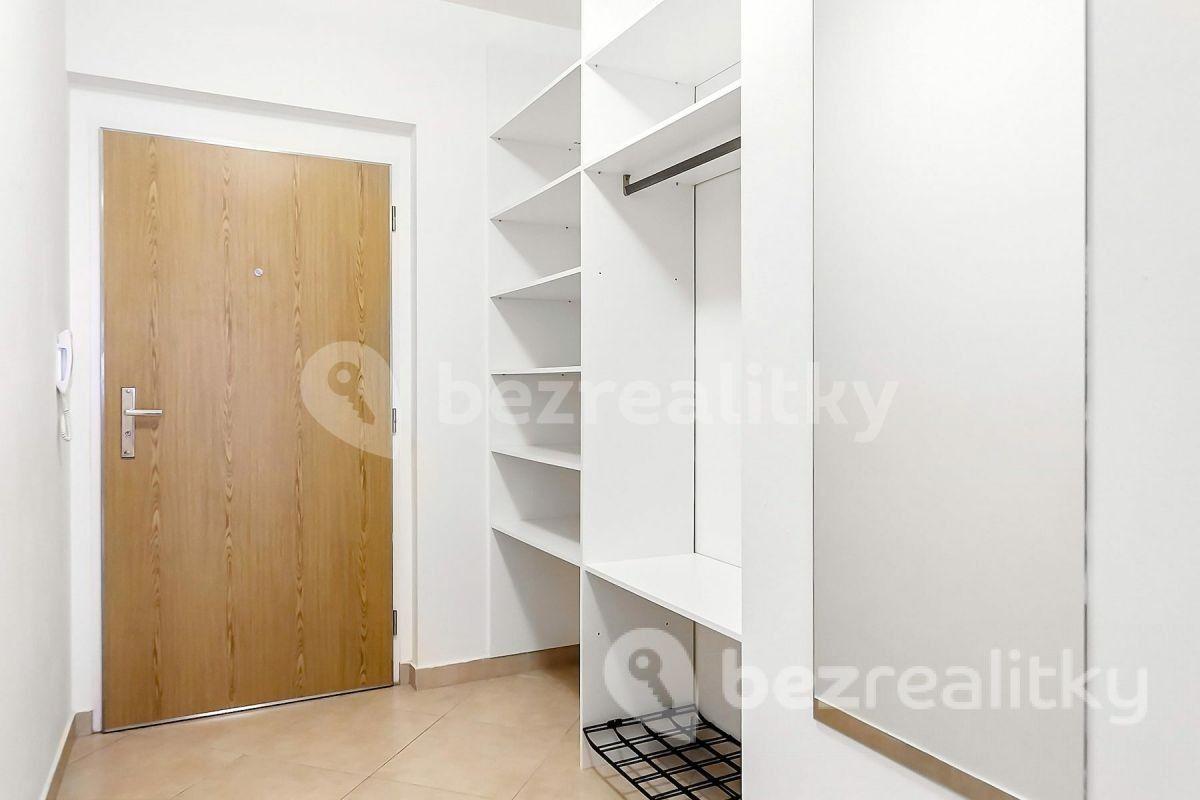 Prodej bytu 1+kk 43 m², Hornoměcholupská, Praha, Praha