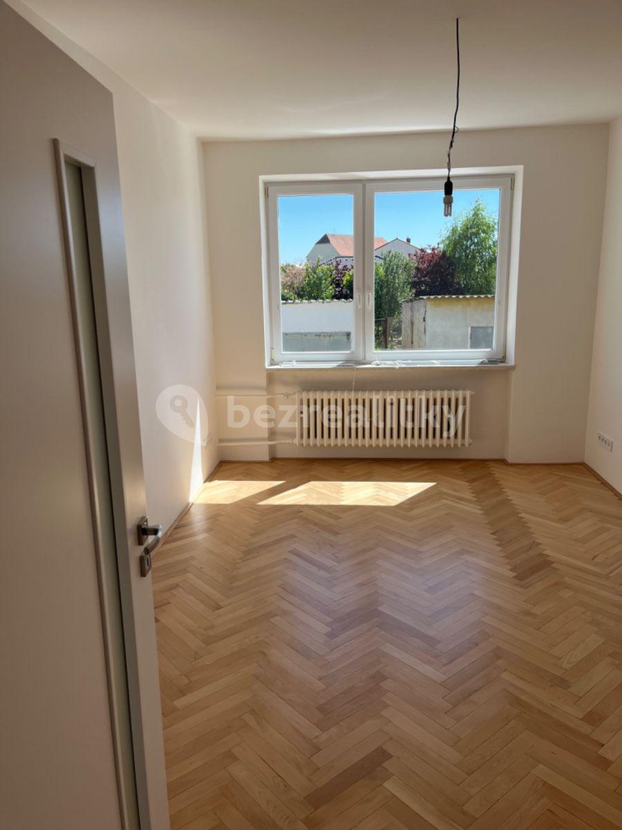 Pronájem bytu 3+1 68 m², Prostějovská, Kralice na Hané, Olomoucký kraj