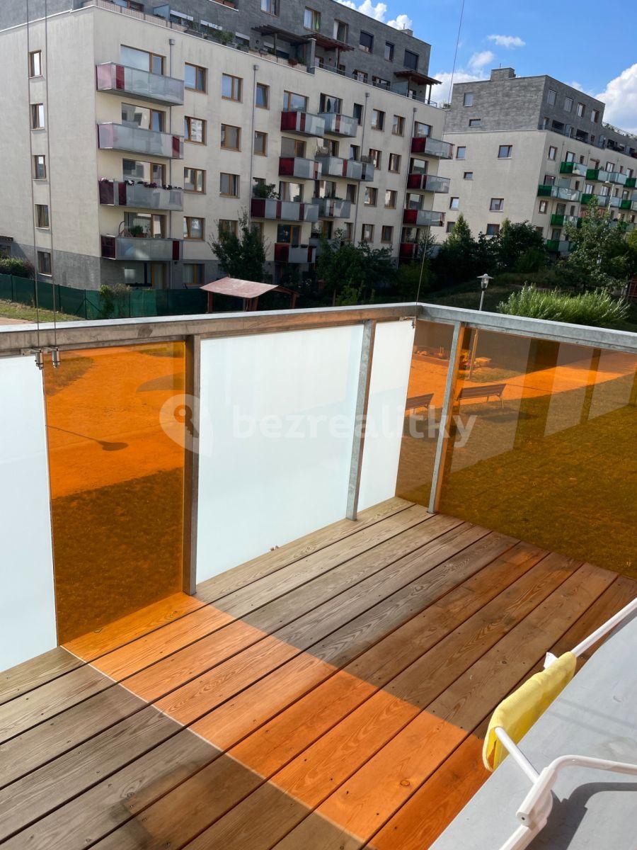 Pronájem bytu 3+kk 75 m², Československého exilu, Praha, Praha