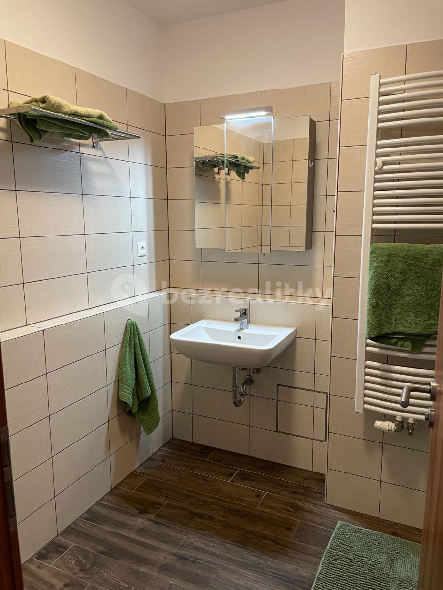 Pronájem bytu 3+kk 75 m², Československého exilu, Praha, Praha