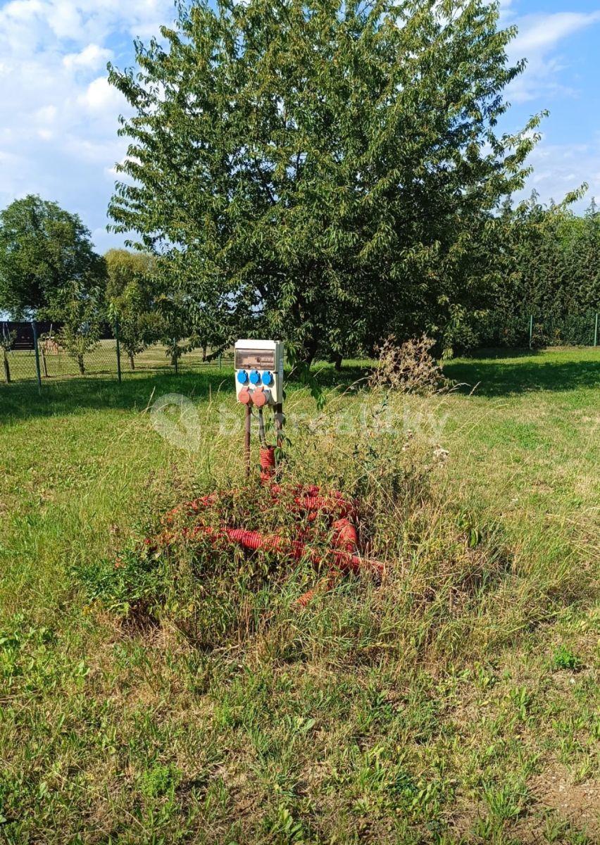 Pronájem pozemku 1.000 m², Na Průhoně, Březí, Středočeský kraj