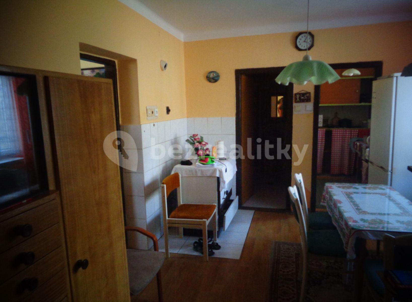 Prodej domu 301 m², pozemek 2.400 m², Roštění, Zlínský kraj