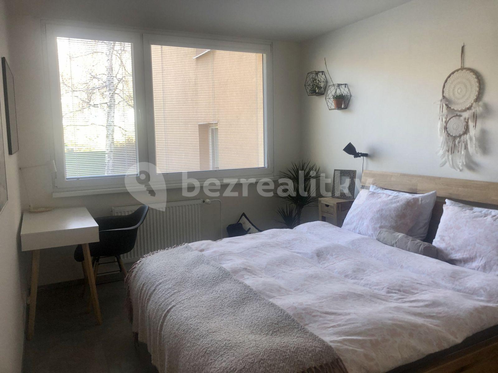 Pronájem bytu 3+1 88 m², Weberova, Praha, Praha