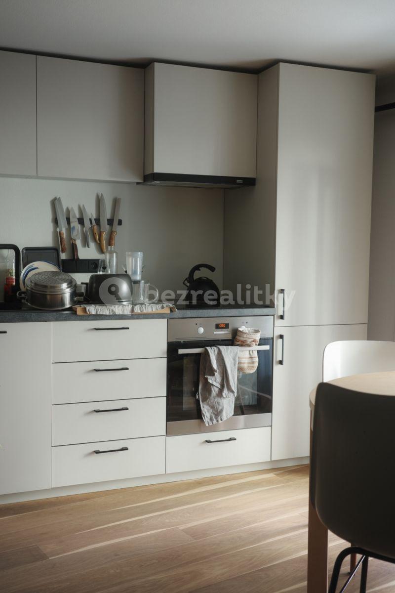 Pronájem bytu 1+kk 52 m², Přípotoční, Praha, Praha