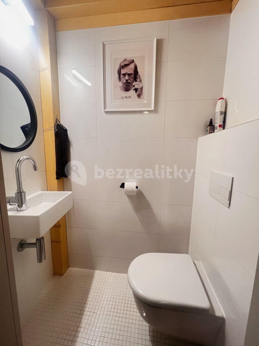 Pronájem bytu 1+kk 52 m², Přípotoční, Praha, Praha