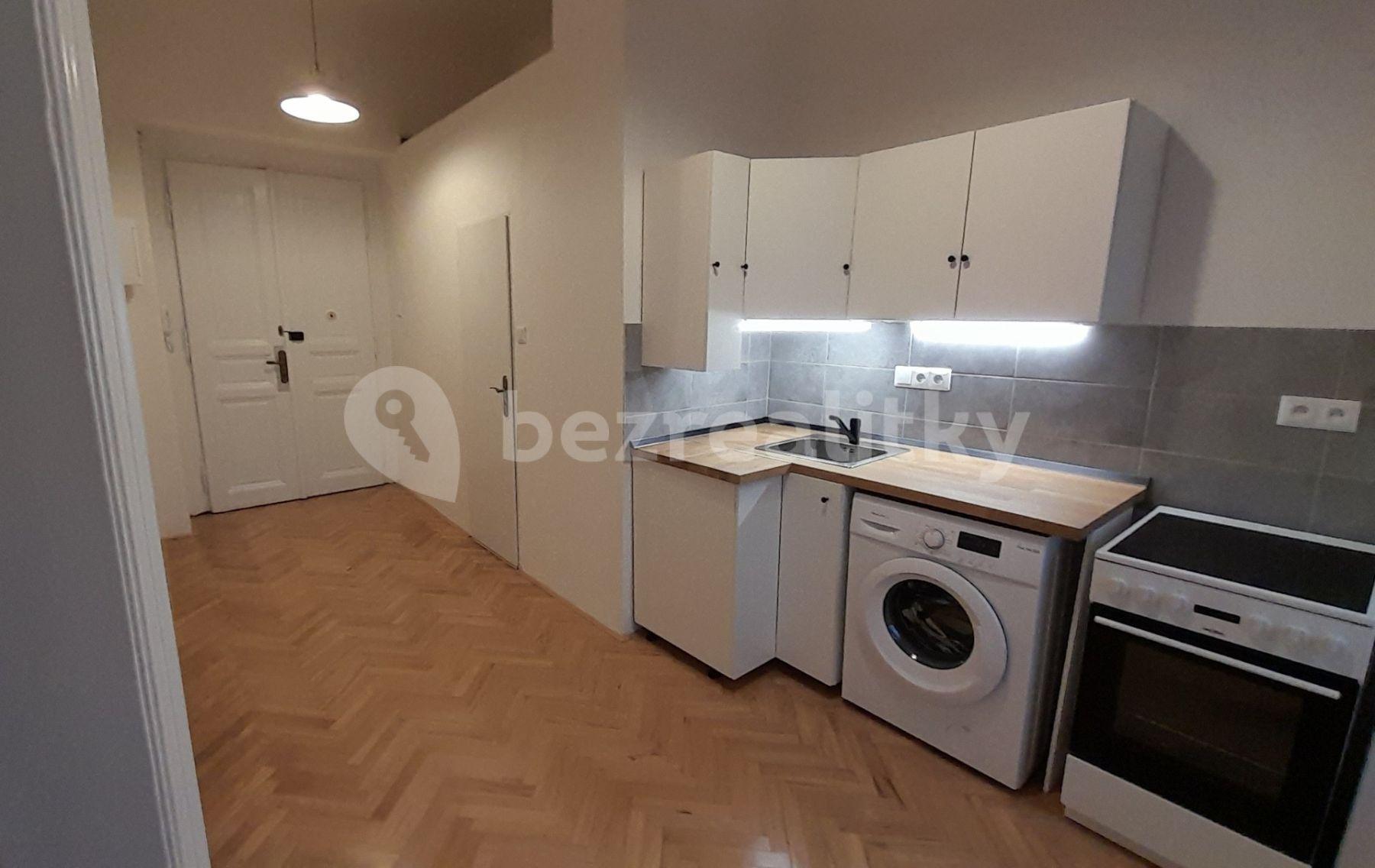 Pronájem bytu 1+1 34 m², Francouzská, Praha, Praha