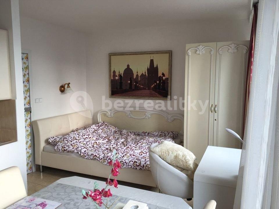 Prodej bytu 3+kk 68 m², Plamínkové, Praha, Praha