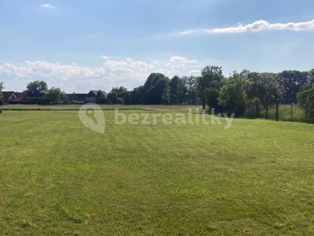 Prodej pozemku 854 m², Luštěnice, Středočeský kraj