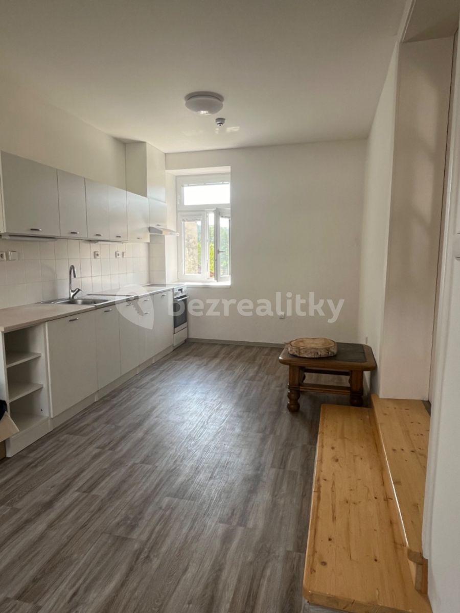 Pronájem bytu 2+kk 56 m², Petra Bezruče, Hoštka, Ústecký kraj