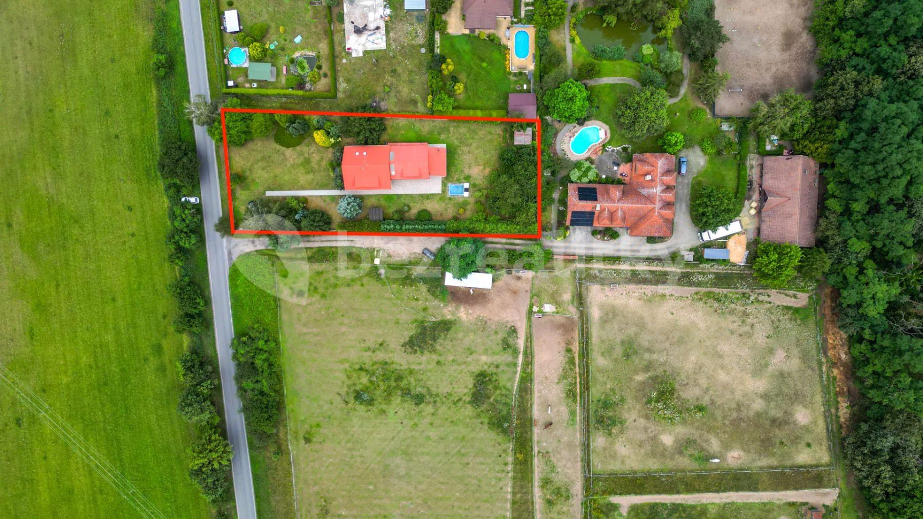 Prodej domu 250 m², pozemek 2.377 m², Kostelecká, Tišice, Středočeský kraj