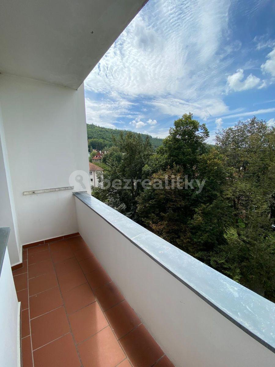 Pronájem bytu 3+1 76 m², Budovatelů, Karlovy Vary, Karlovarský kraj