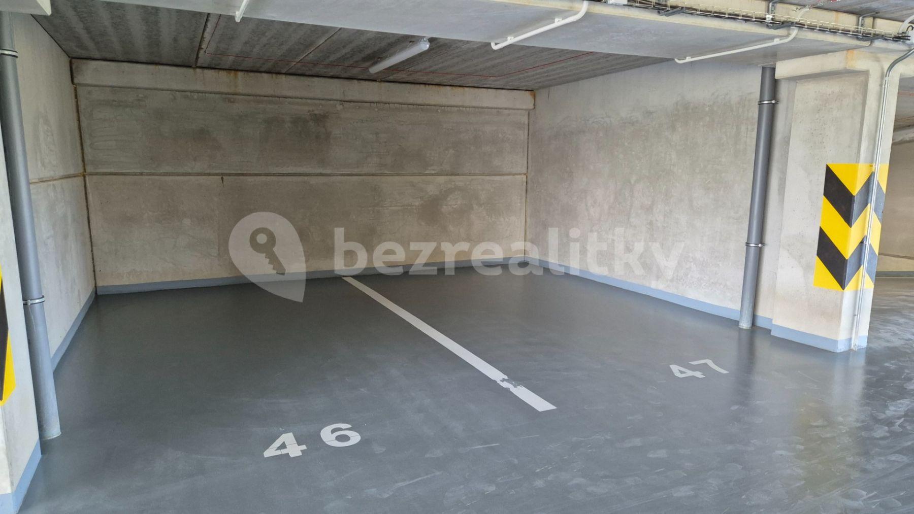 Prodej garáže 13 m², Vybíralova, Praha, Praha