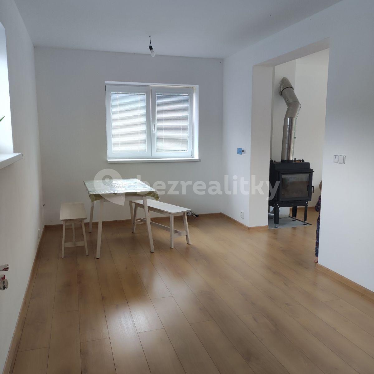 Prodej domu 200 m², pozemek 1.300 m², Stříbrná Skalice, Středočeský kraj