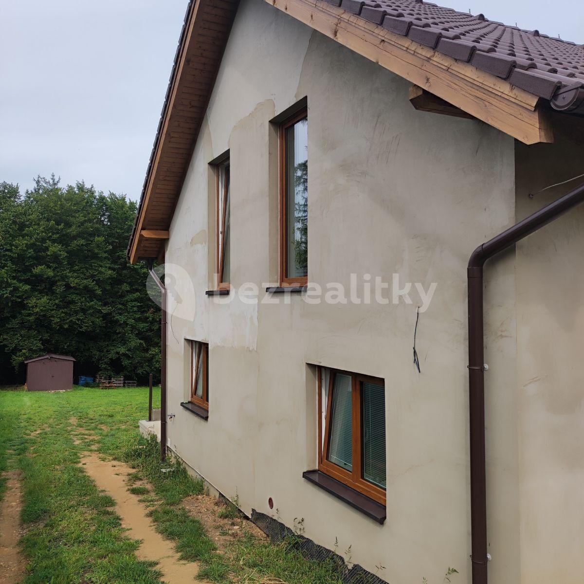 Prodej domu 200 m², pozemek 1.300 m², Stříbrná Skalice, Středočeský kraj